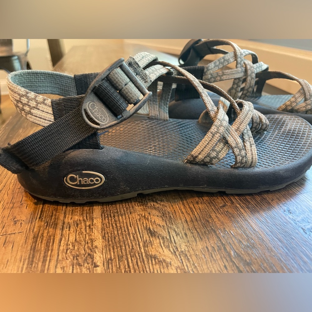 Chaco Gray/Tan Yampa Dagger ZX/2 Sandals Active Outside Hiking - Size 7